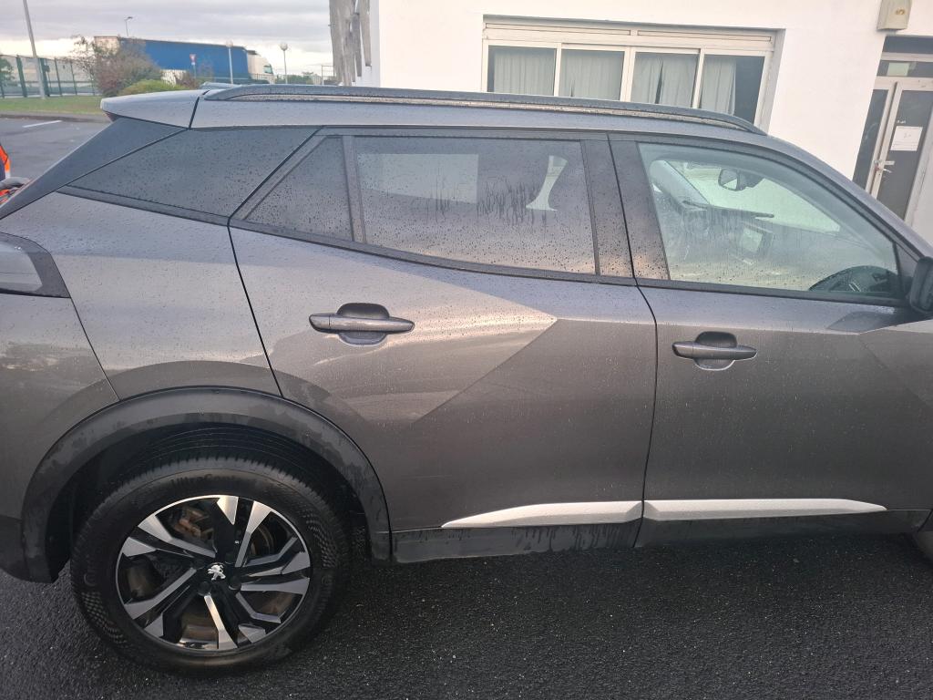 Peugeot 2008 BlueHDi 130 S&S EAT8 Allure Pack 2022