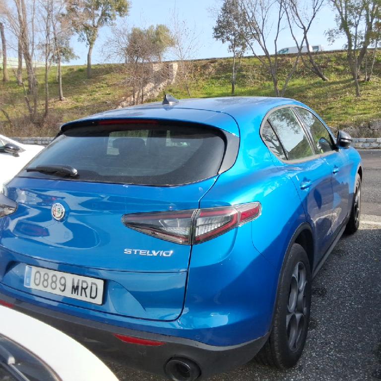Foto Alfa Romeo Stelvio 6