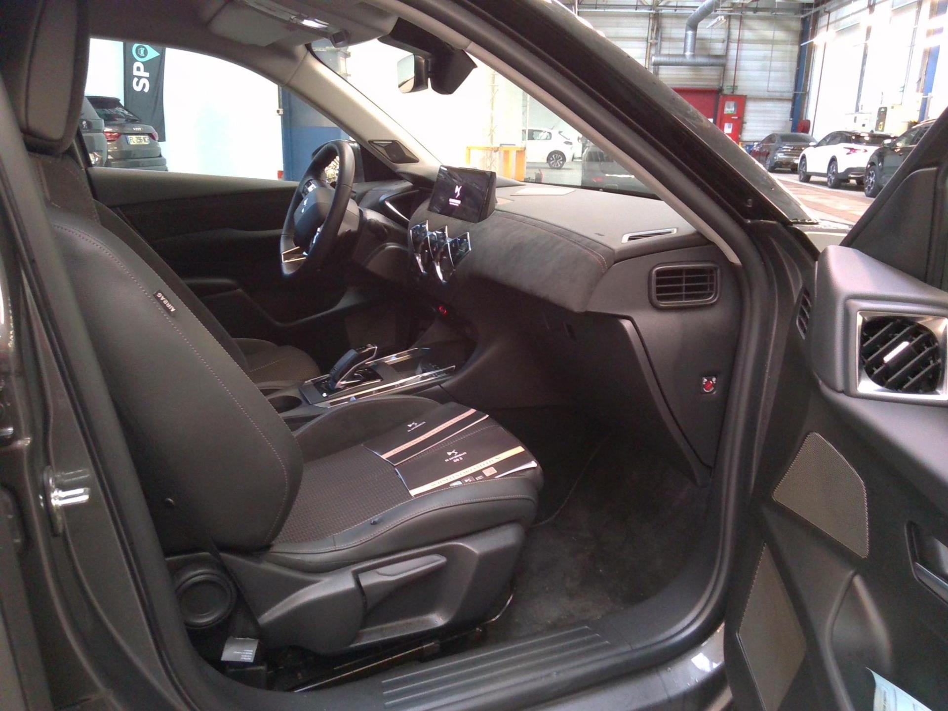 DS DS3 Crossback PureTech 130 EAT8 Performance Line+ 2023