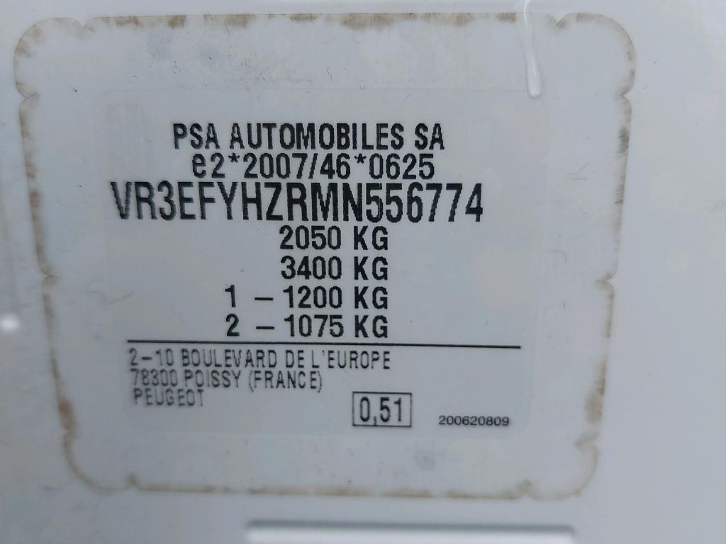 Peugeot PARTNER FOURGON STANDARD 650 KG BLUEHDI 130 S&S EAT8 ASPHALT 2021