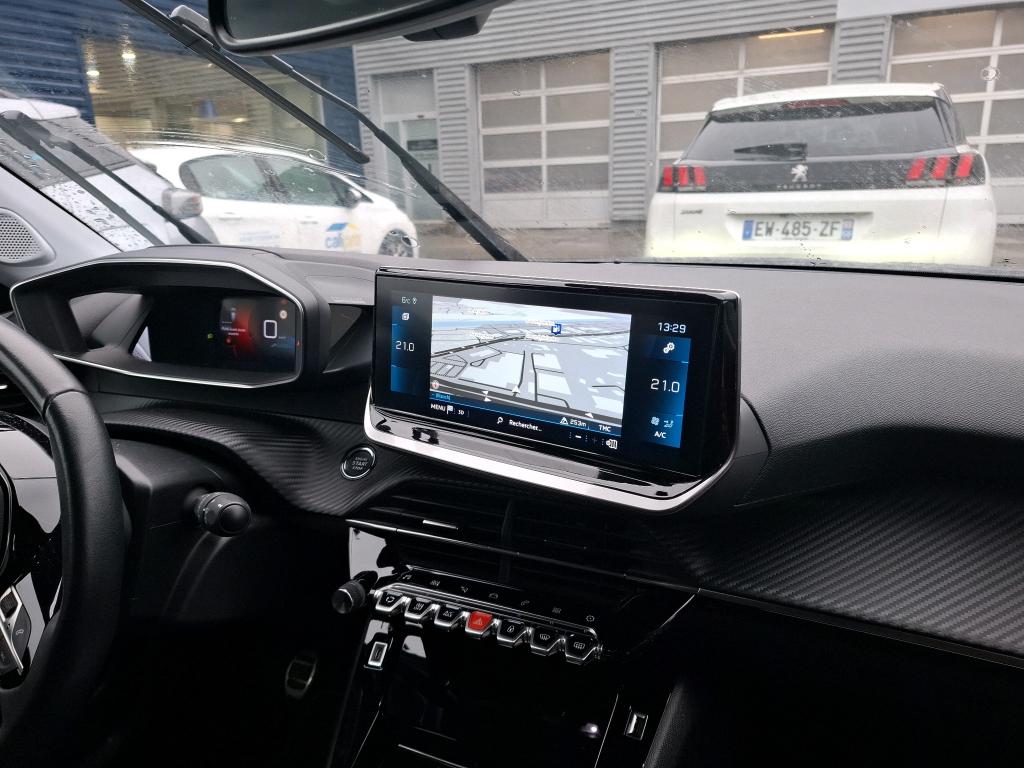 Peugeot 2008 PureTech 130 S&S BVM6 Roadtrip 2022