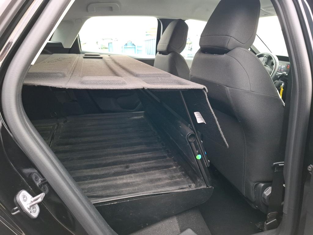 Citroen C4 SOCIETE BLUEHDI 130 S&S EAT8 FEEL NAV BUSINESS R 2021
