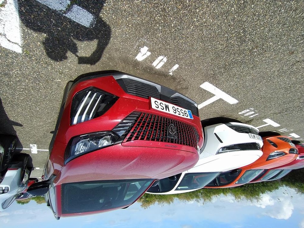 Foto Peugeot 2008 4