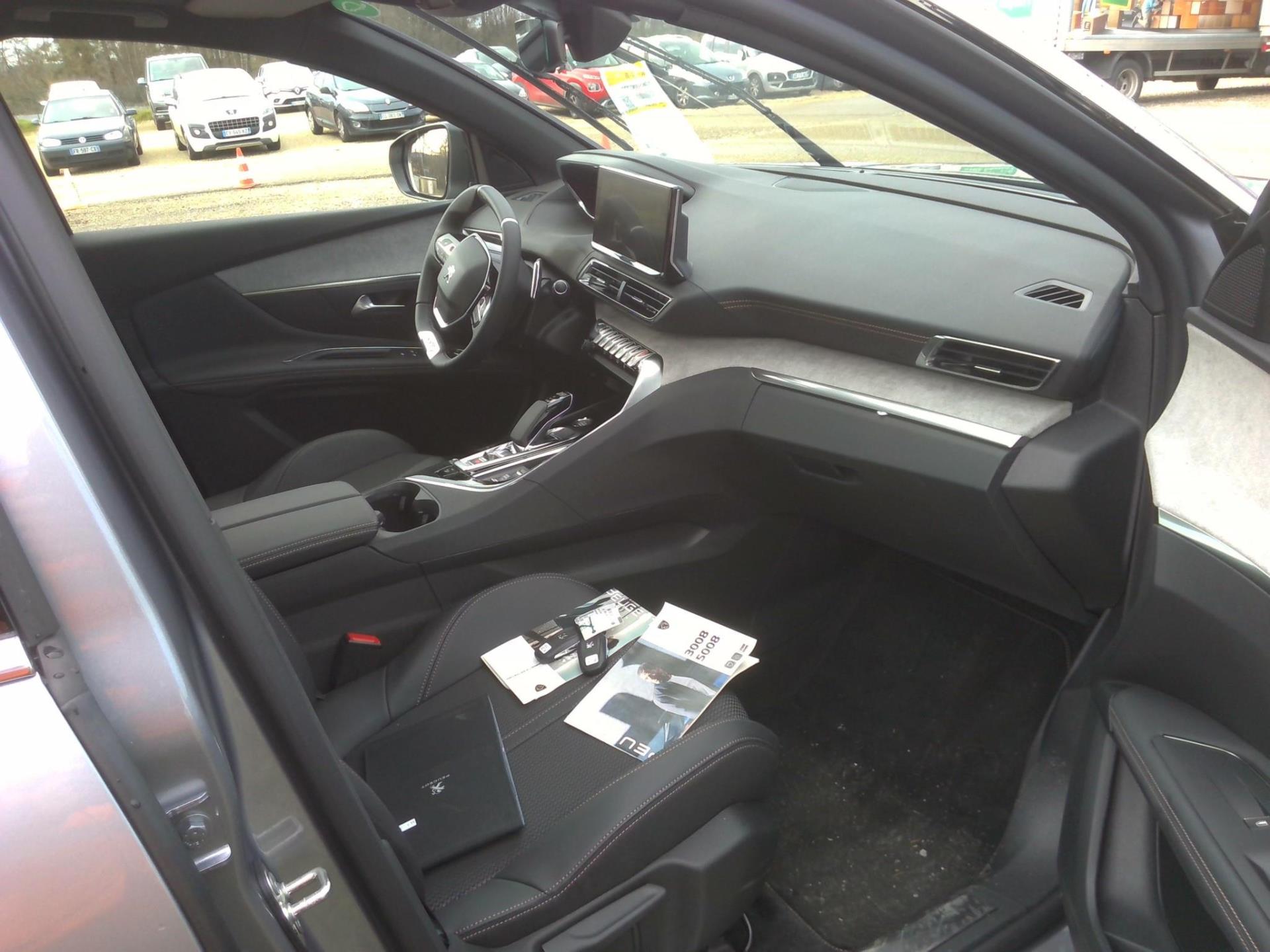 Peugeot 3008 Hybrid4 300 e-EAT8 GT 2022