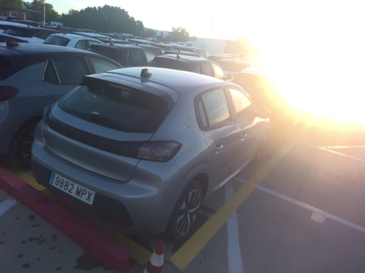 Foto Peugeot 208 4