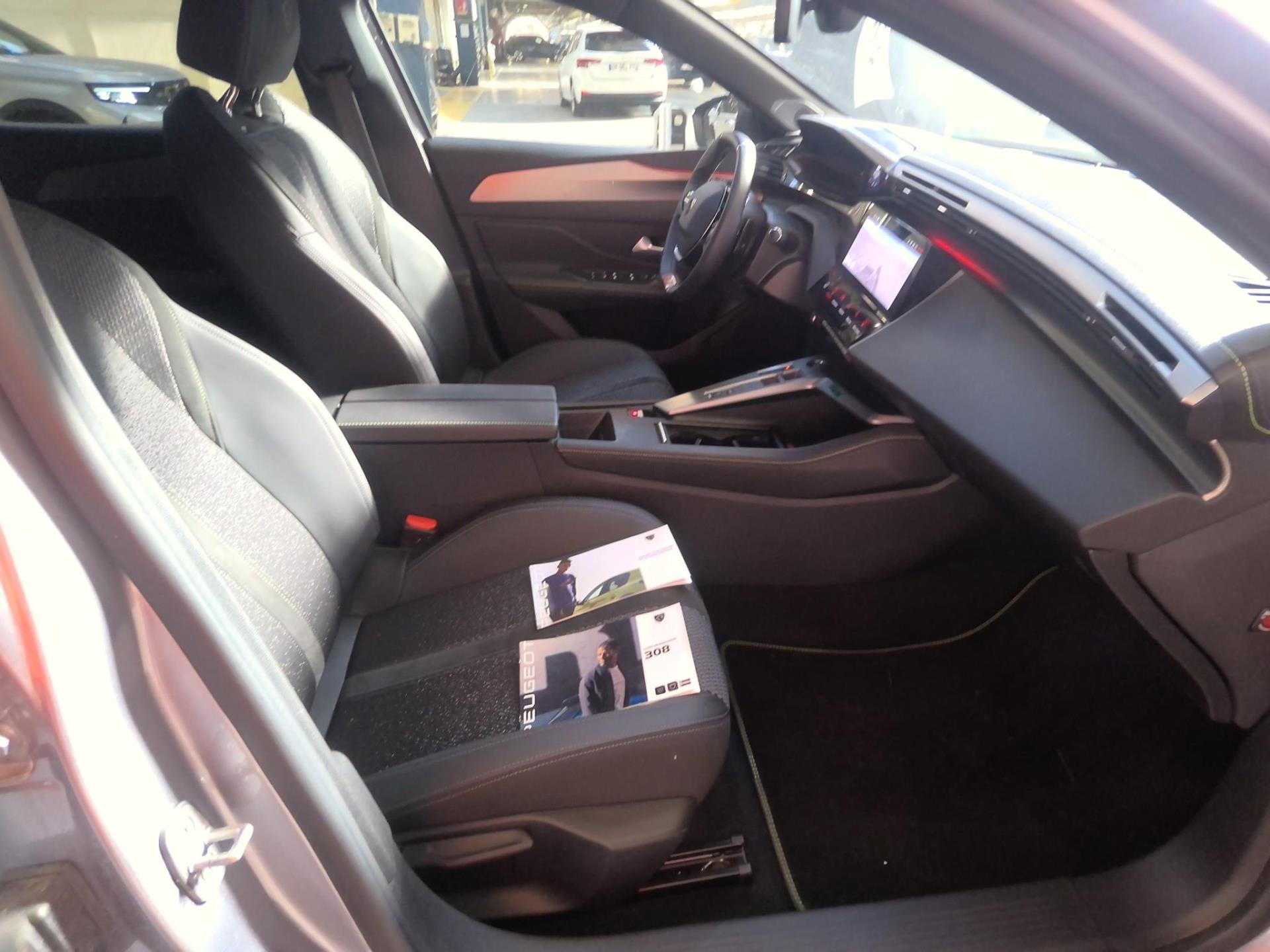Peugeot 308 Hybrid 145 e-DCS6 GT 2025