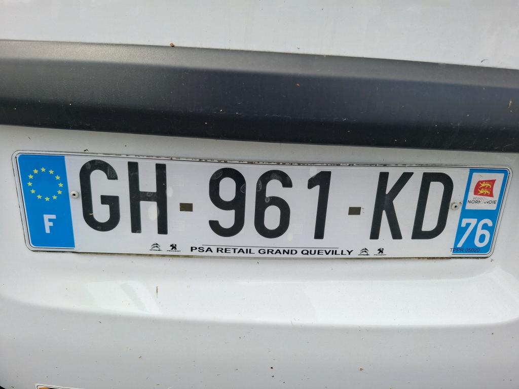 Peugeot EXPERT FGN TOLE STANDARD 1.5 BLUEHDI 120 S&S BVM6 ASPHALT 2022