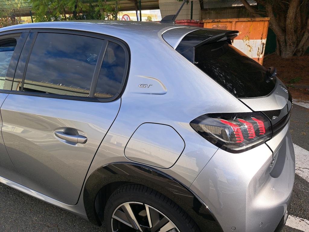 Peugeot 208 PureTech 100 S&S BVM6 GT 2022