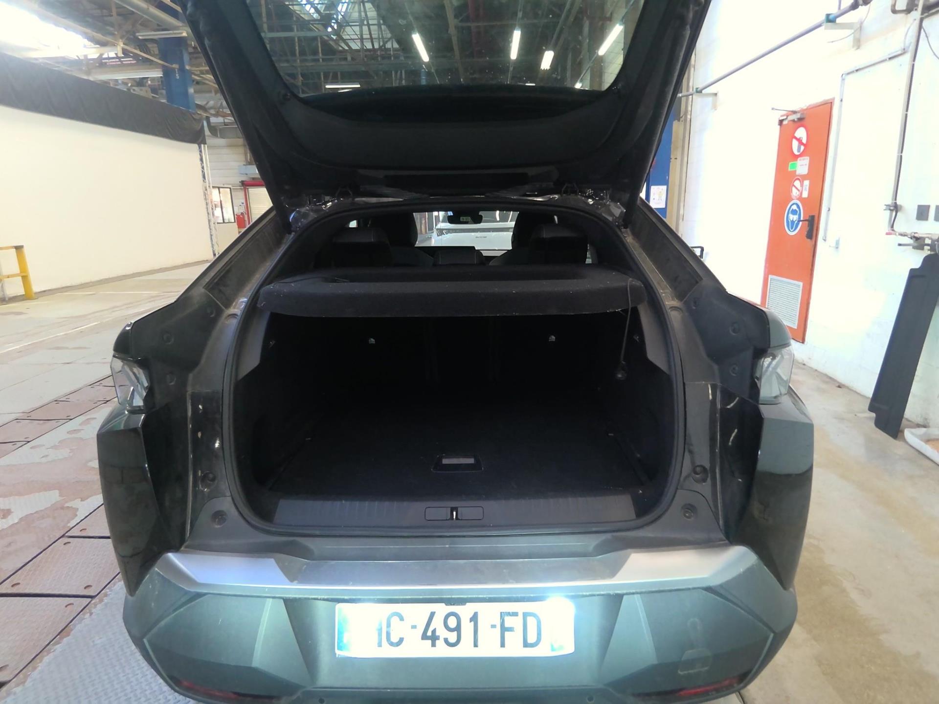 Peugeot 3008 Hybrid 136 e-DCS6 GT 2025