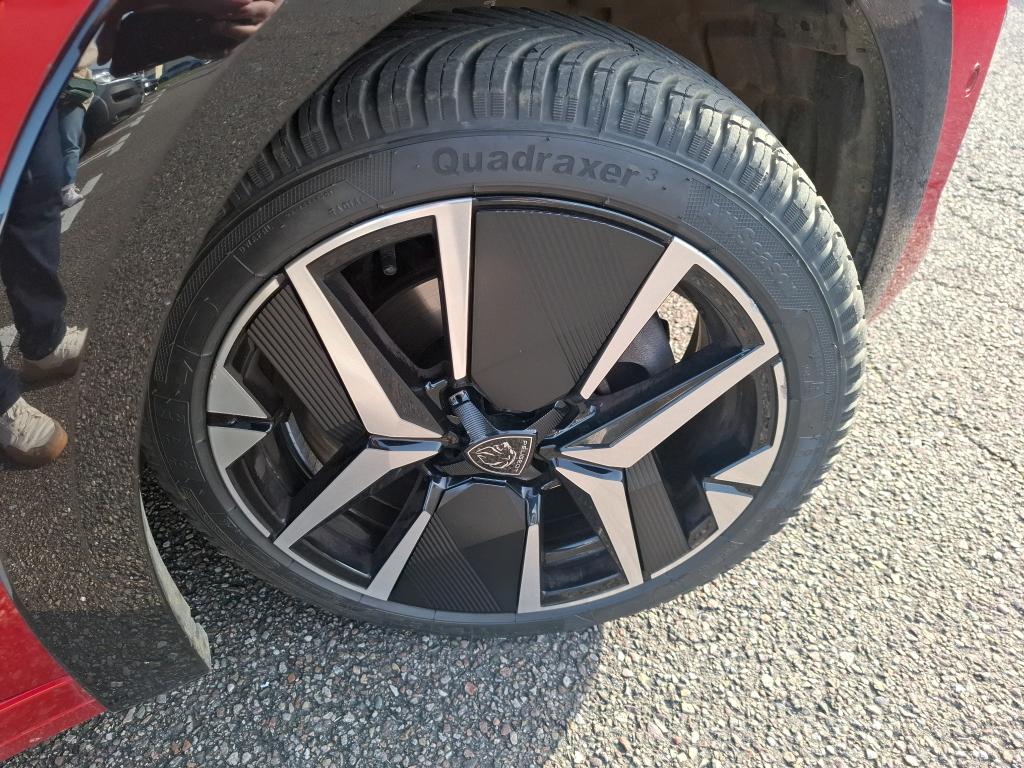 Peugeot 208 PureTech 100 S&S BVM6 GT 2024