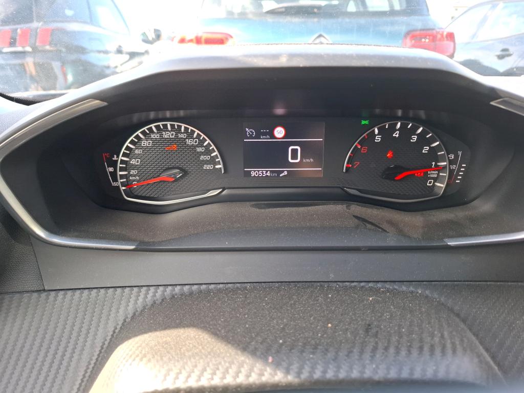 Peugeot 2008 BlueHDi 110 S&S BVM6 Active Business 2021