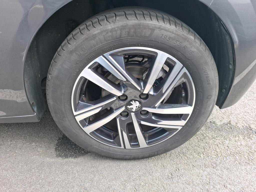Peugeot 208 PureTech 100 S&S EAT8 Allure Pack 2022
