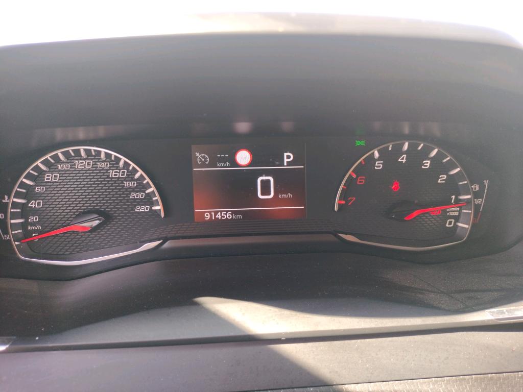 Peugeot 2008 BlueHDi 130 S&S EAT8 Allure 2022