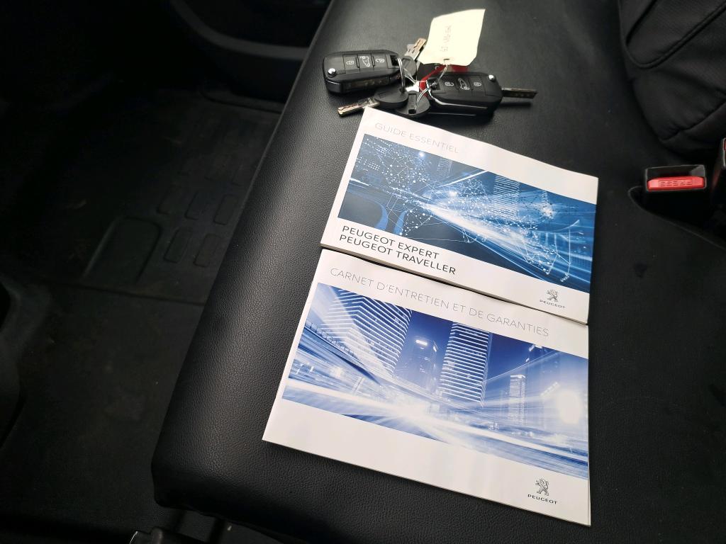 Peugeot EXPERT FGN TOLE STANDARD BLUEHDI 100 S&S BVM6 PREMIUM 2022