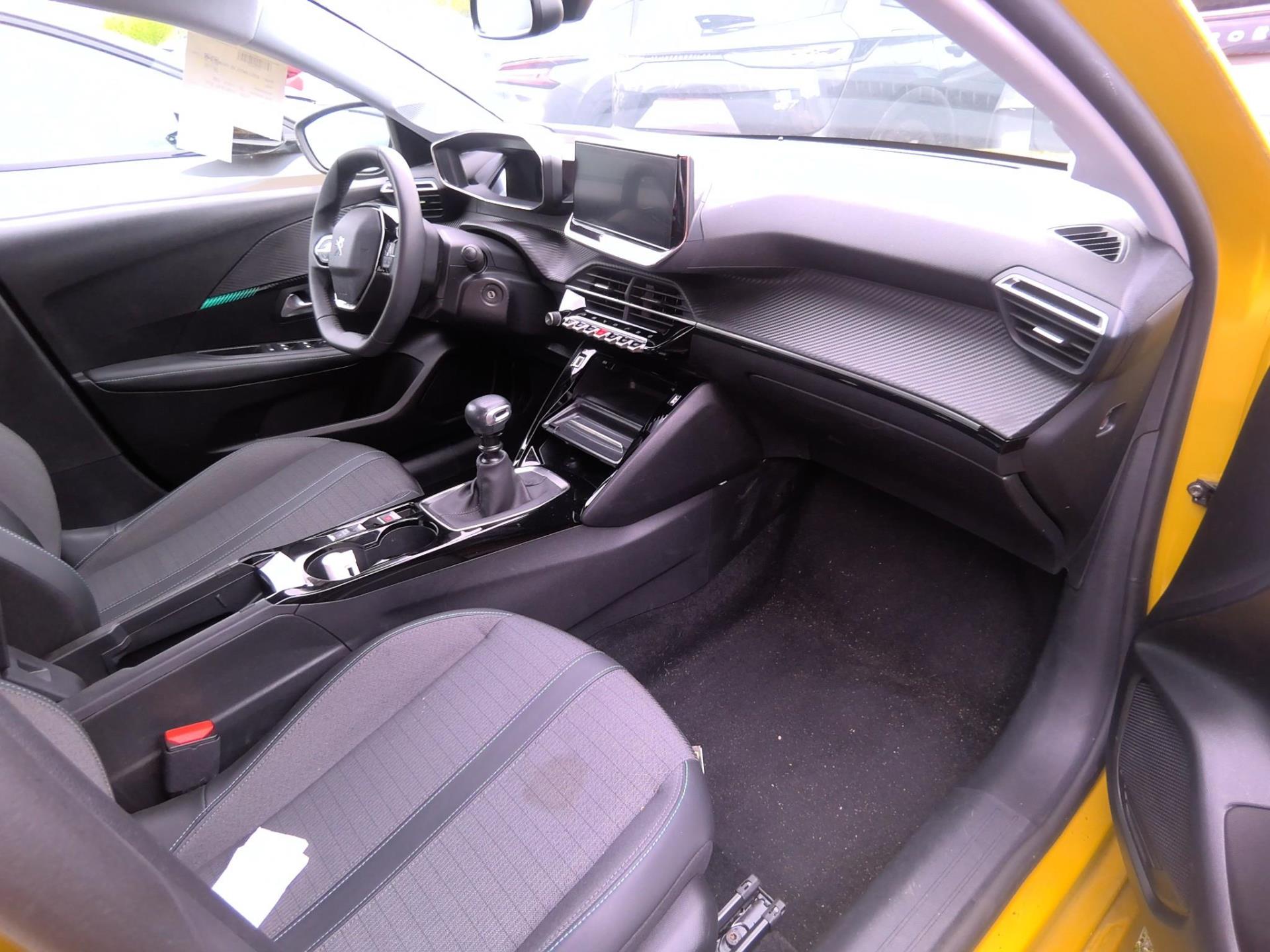 Peugeot 208 II 