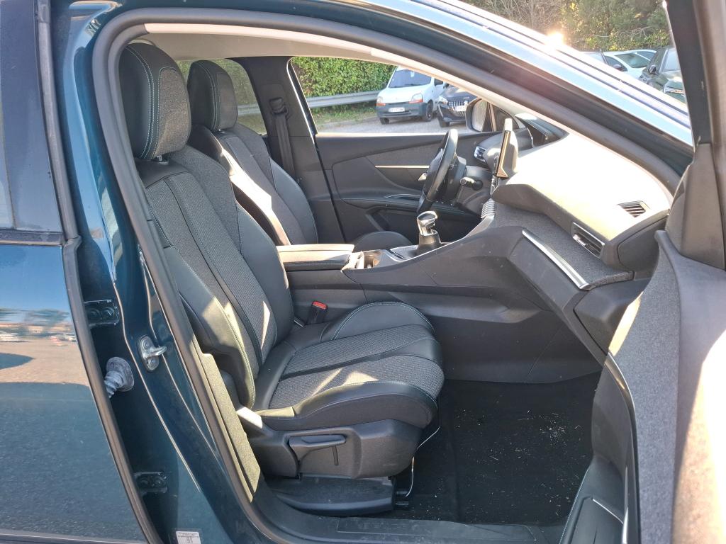 Peugeot 5008 PureTech 130ch S&S BVM6 Allure Pack 2021