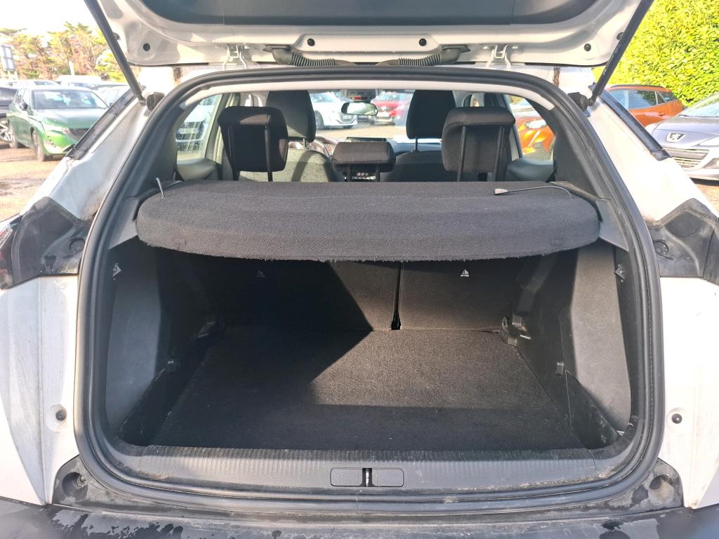 Peugeot 2008 PureTech 130 S&S BVM6 Active Pack 2022