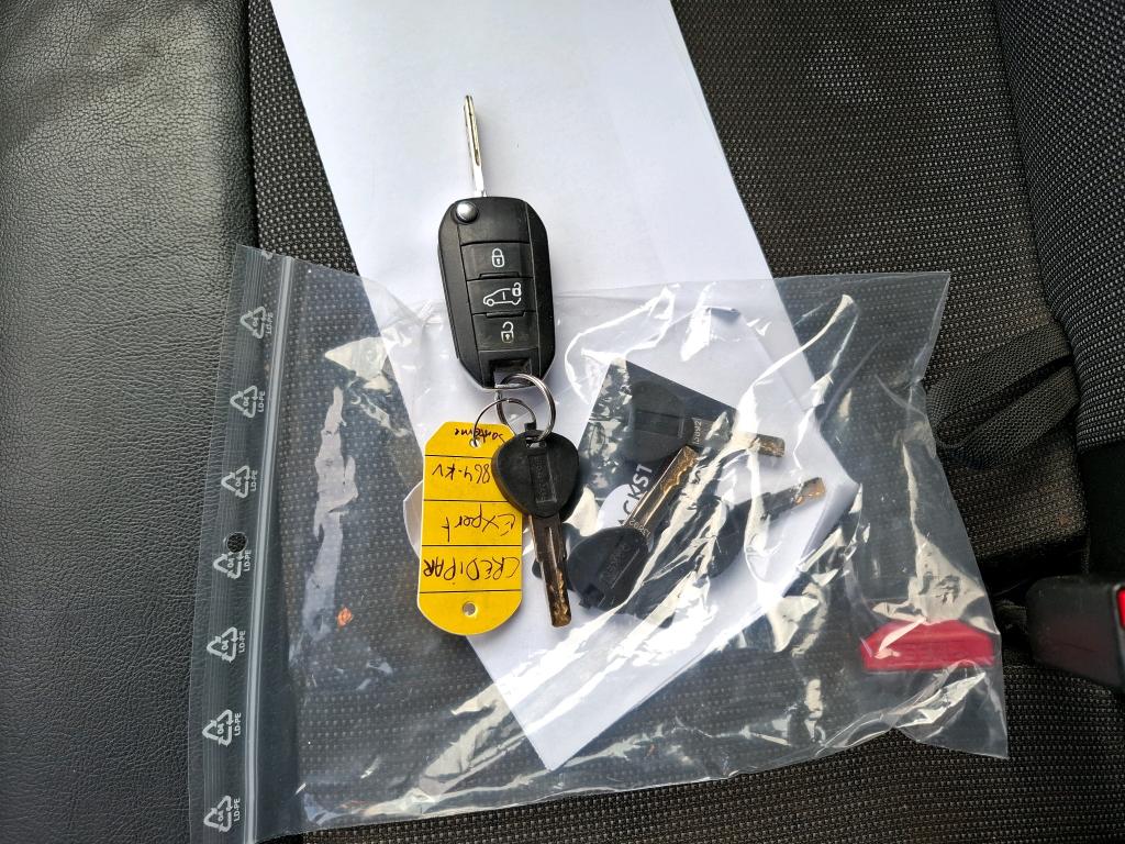 Peugeot EXPERT FGN TOLE STANDARD BLUEHDI 120 S&S BVM6 PREMIUM PACK 2019