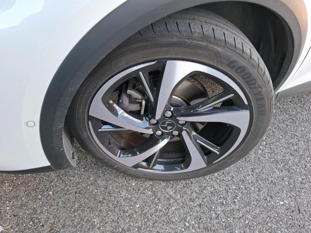 DS DS7 Crossback Hybride E-Tense 300 EAT8 4x4 Rivoli 2022