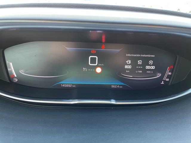 Foto Peugeot 5008 8