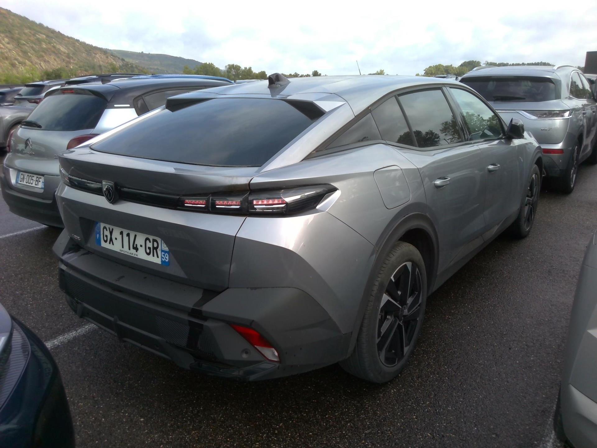 Peugeot 408 Hybrid 136 e-DCS6 Allure 2024