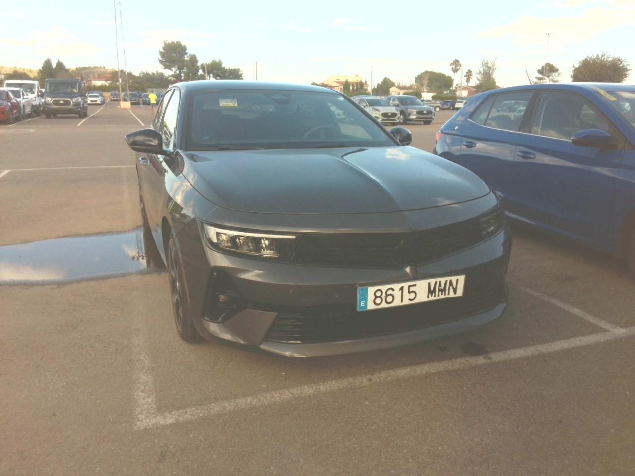 Foto Opel Astra PHEV 2