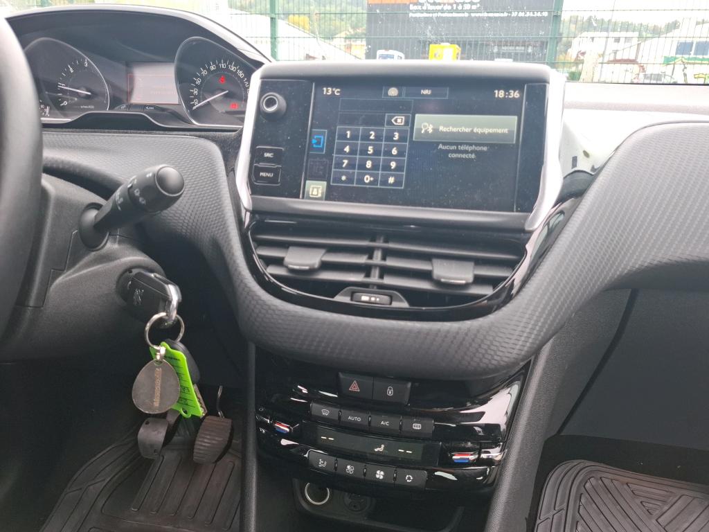 Peugeot 208 1.6 BlueHDi 75ch S&S BVM5 Allure Business 2016