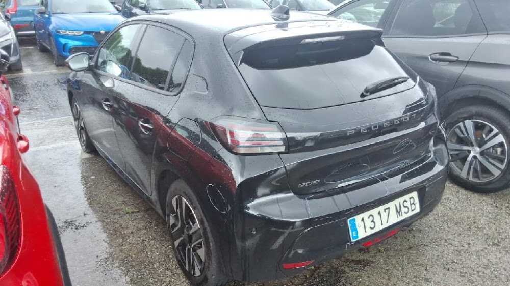 Foto Peugeot 208 12