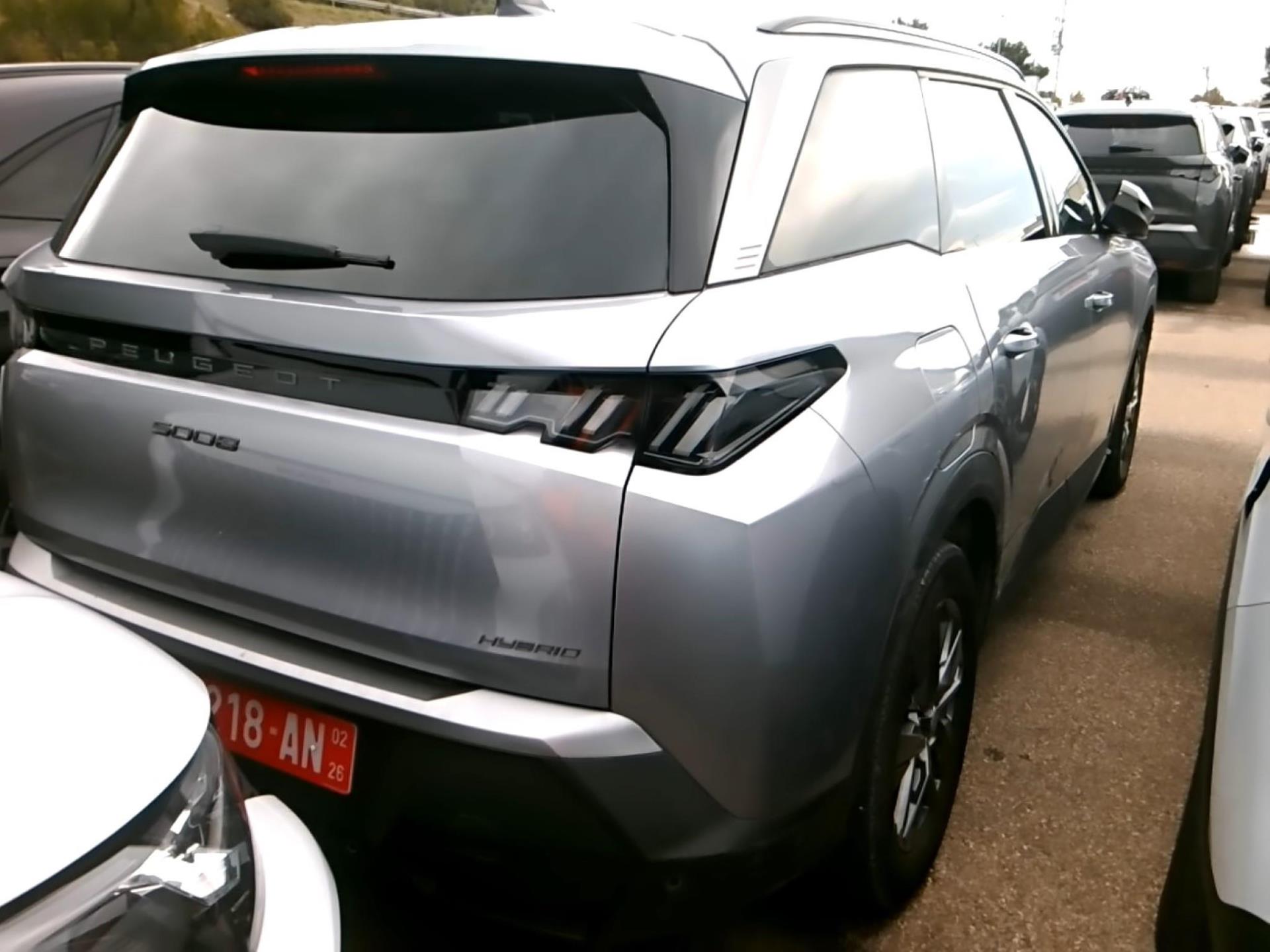Peugeot 5008 Hybrid 145 ch e-DCS6 Allure 2025