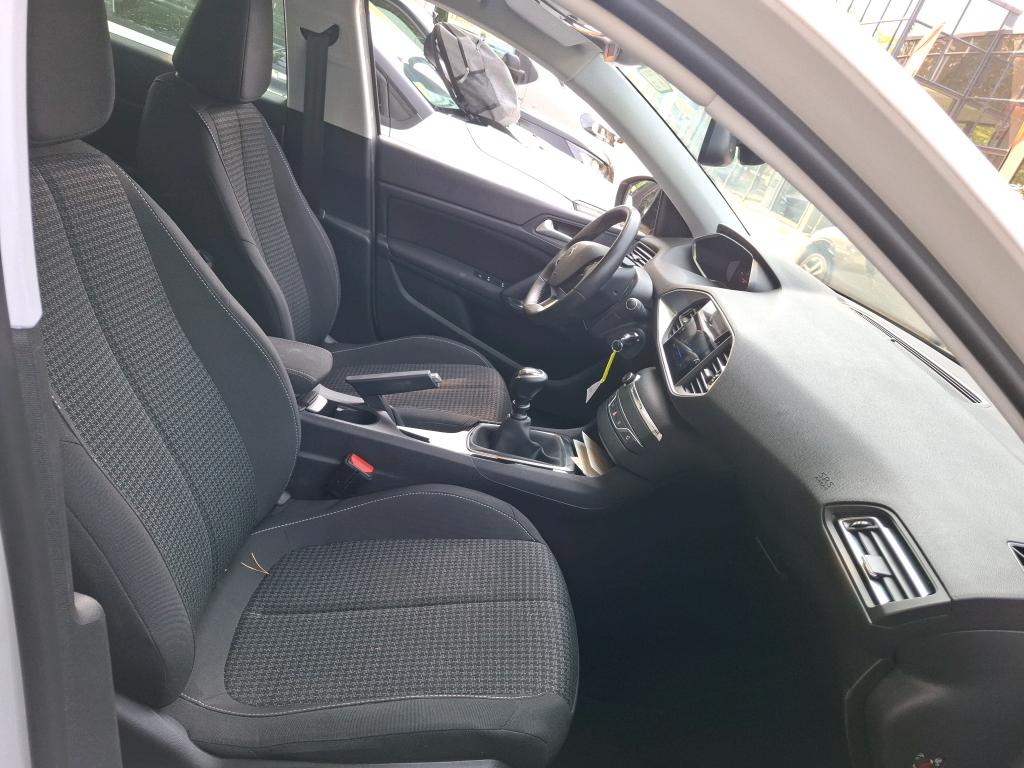 Peugeot 308 BlueHDi 130ch S&S BVM6 Active Business 2021