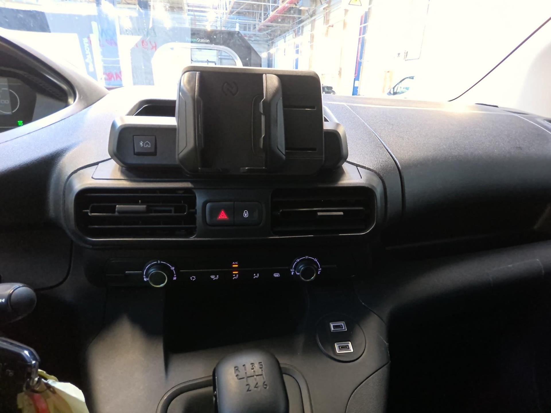 Peugeot PARTNER FOURGON XL 950 KG BLUEHDI 100 S&S BVM6 2024