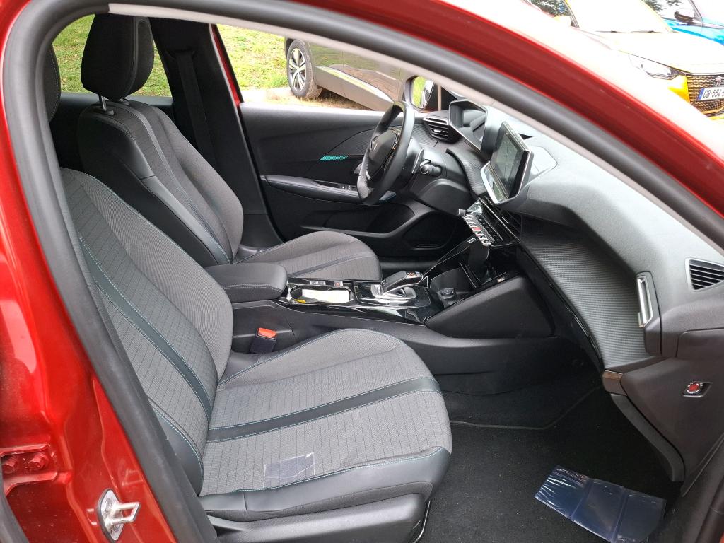 Peugeot 208 PureTech 100 S&S EAT8 Allure Business 2021