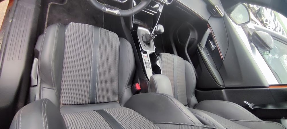 Foto Peugeot 2008 10