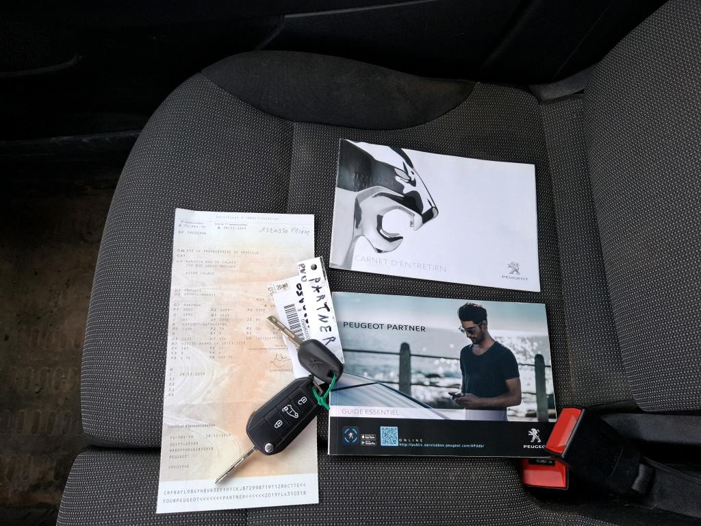 Peugeot PARTNER FOURGON STANDARD 650 KG BLUEHDI 100 S&S BVM5 PREMIUM 2019