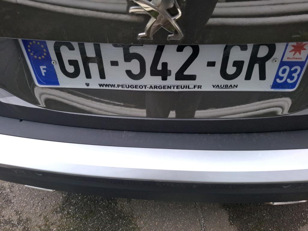Peugeot 2008 PureTech 130 S&S EAT8 GT 2022