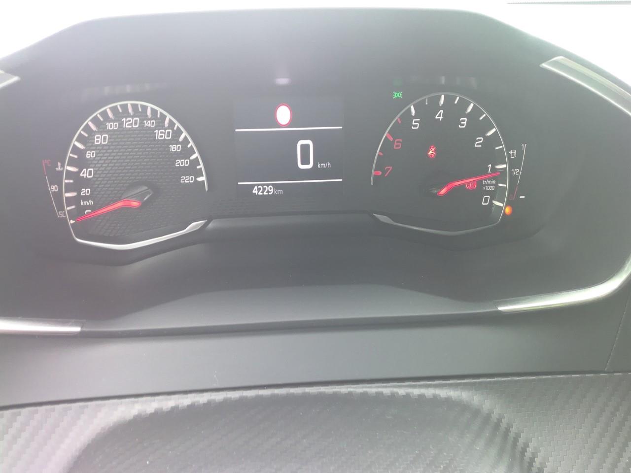 Foto Peugeot 208 5