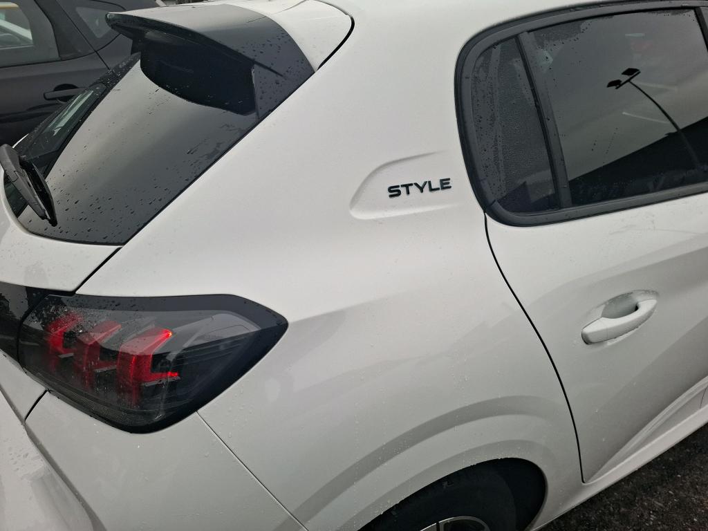 Peugeot 208 PureTech 100 S&S BVM6 Style 2023