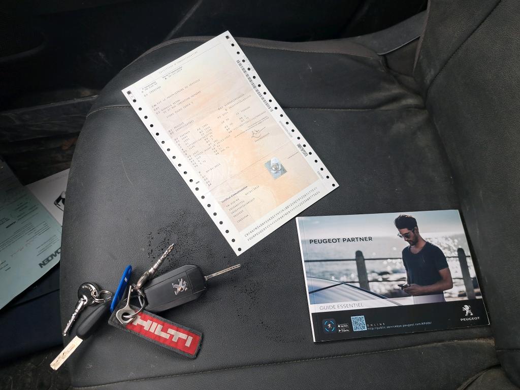 Peugeot PARTNER FOURGON STANDARD 650 KG BLUEHDI 100 S&S BVM5 PREMIUM 2019