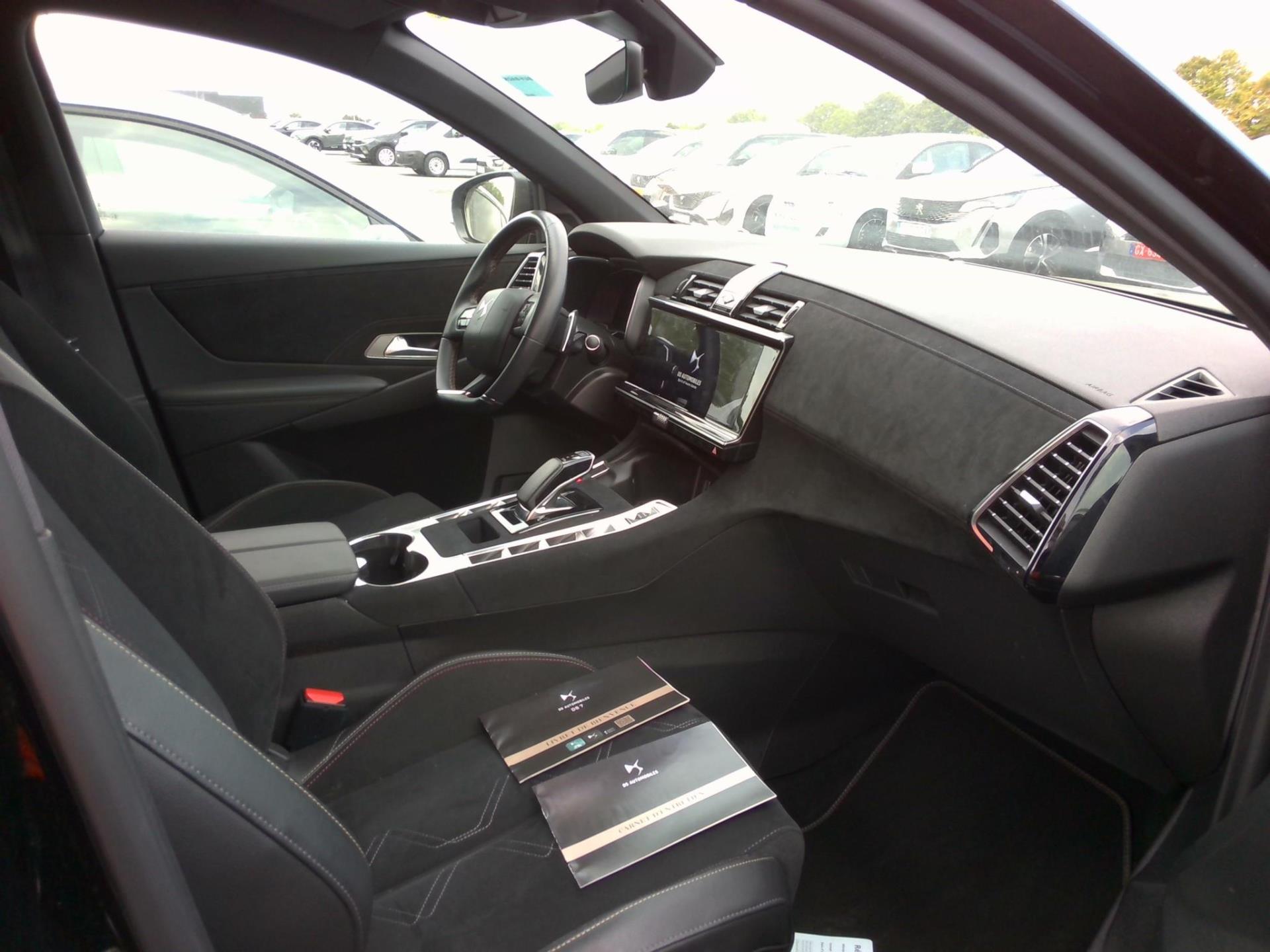 DS DS 7 Hybride Rechargeable E-Tense 225 EAT8 Performance Line 2023