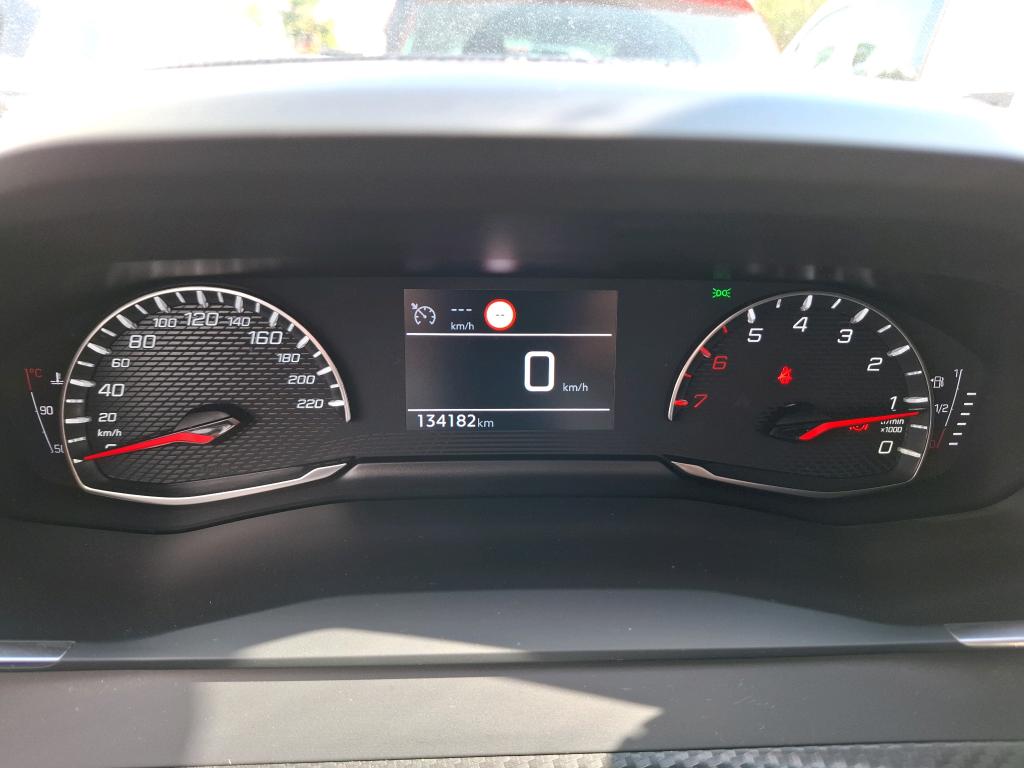 Peugeot 208 BlueHDi 100 S&S BVM6 Allure 2022