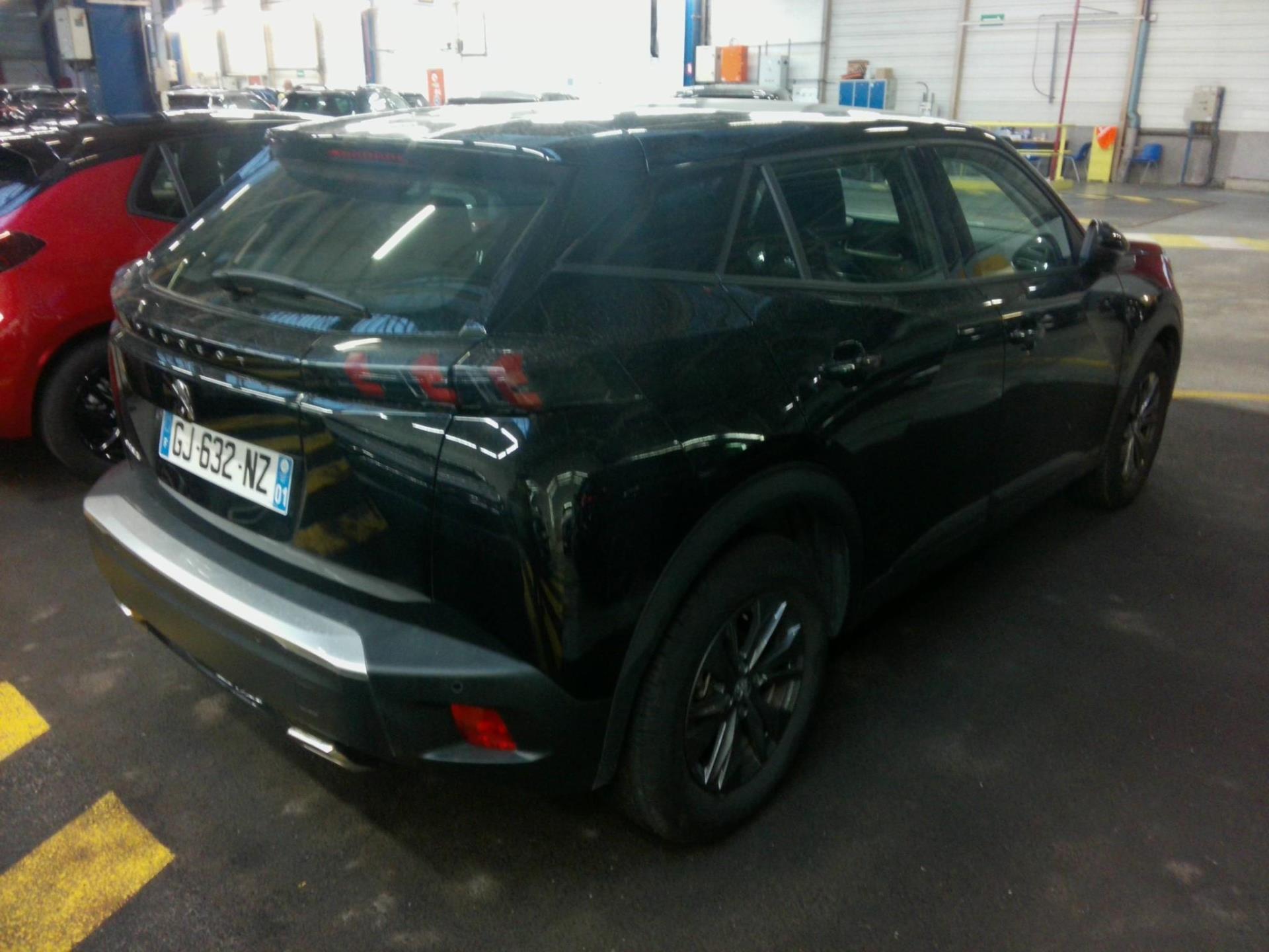 Peugeot 2008 PureTech 130 S&S BVM6 Active 2022