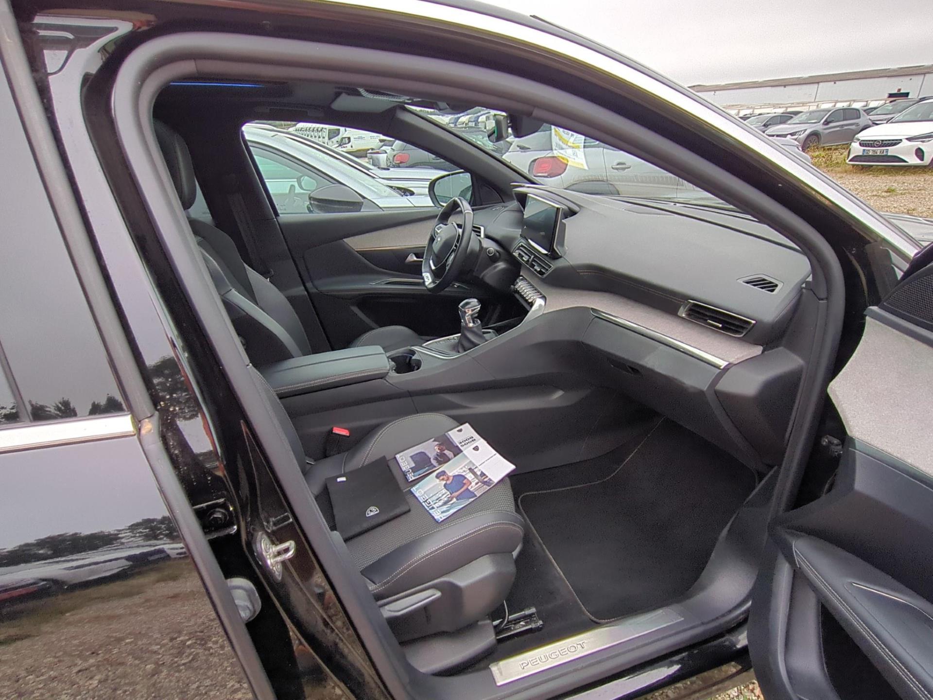 Peugeot 3008 PureTech 130ch S&S BVM6 GT 2023