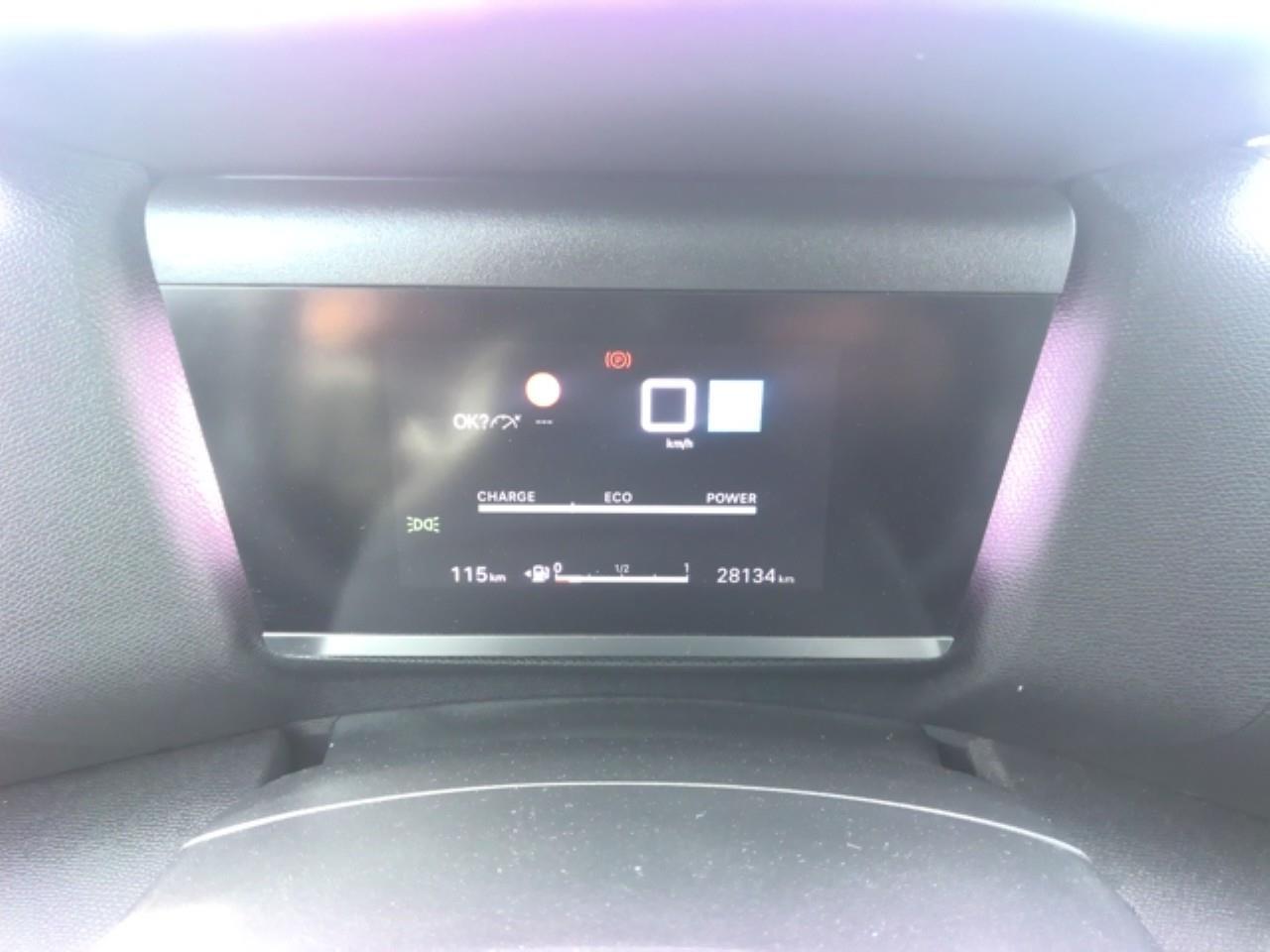 Foto Citroën C4 X 11