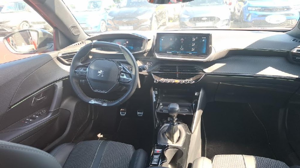 Foto Peugeot 2008 15
