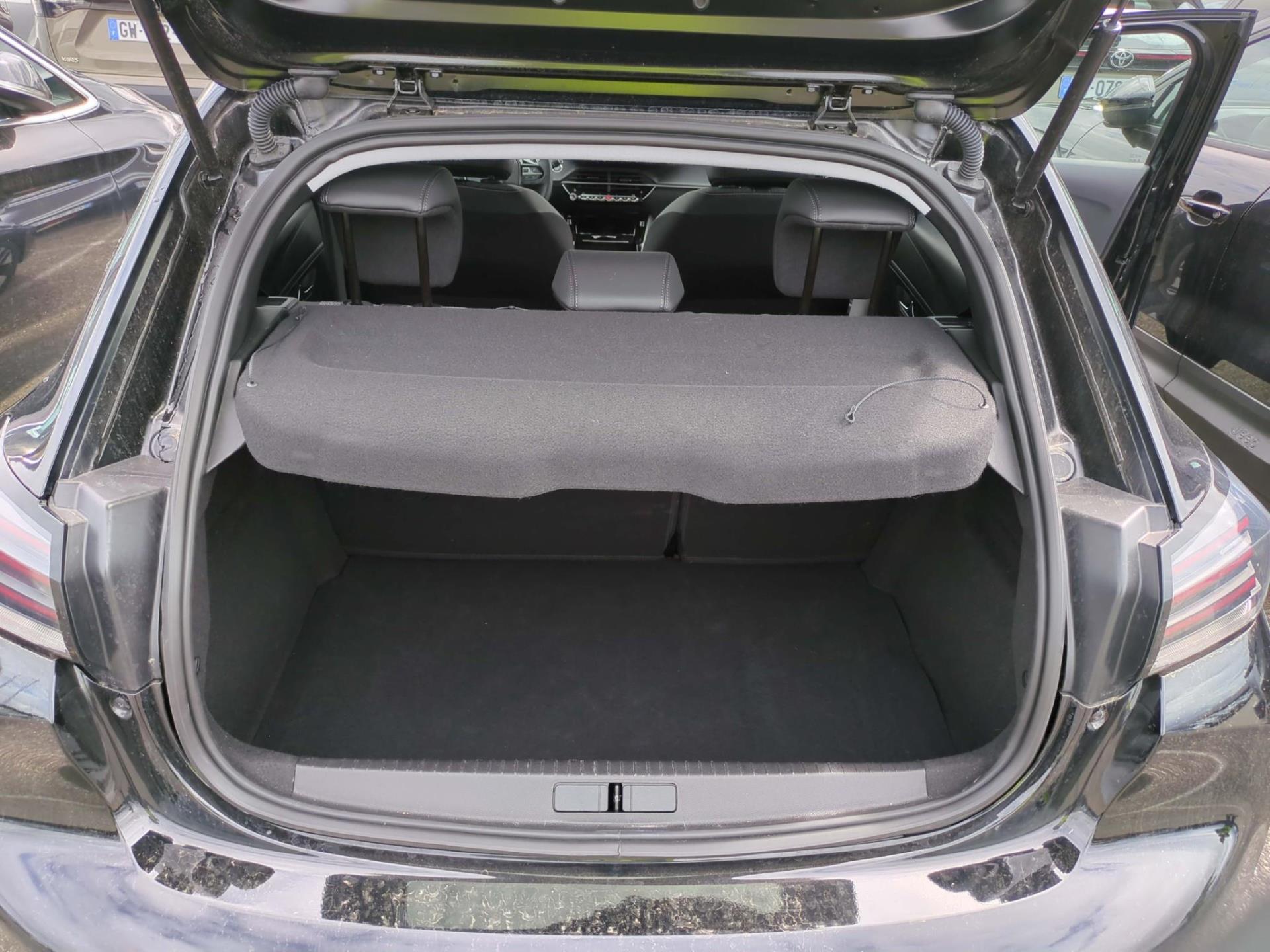Peugeot 208 Hybrid 100 e-DCS6 Allure 2024