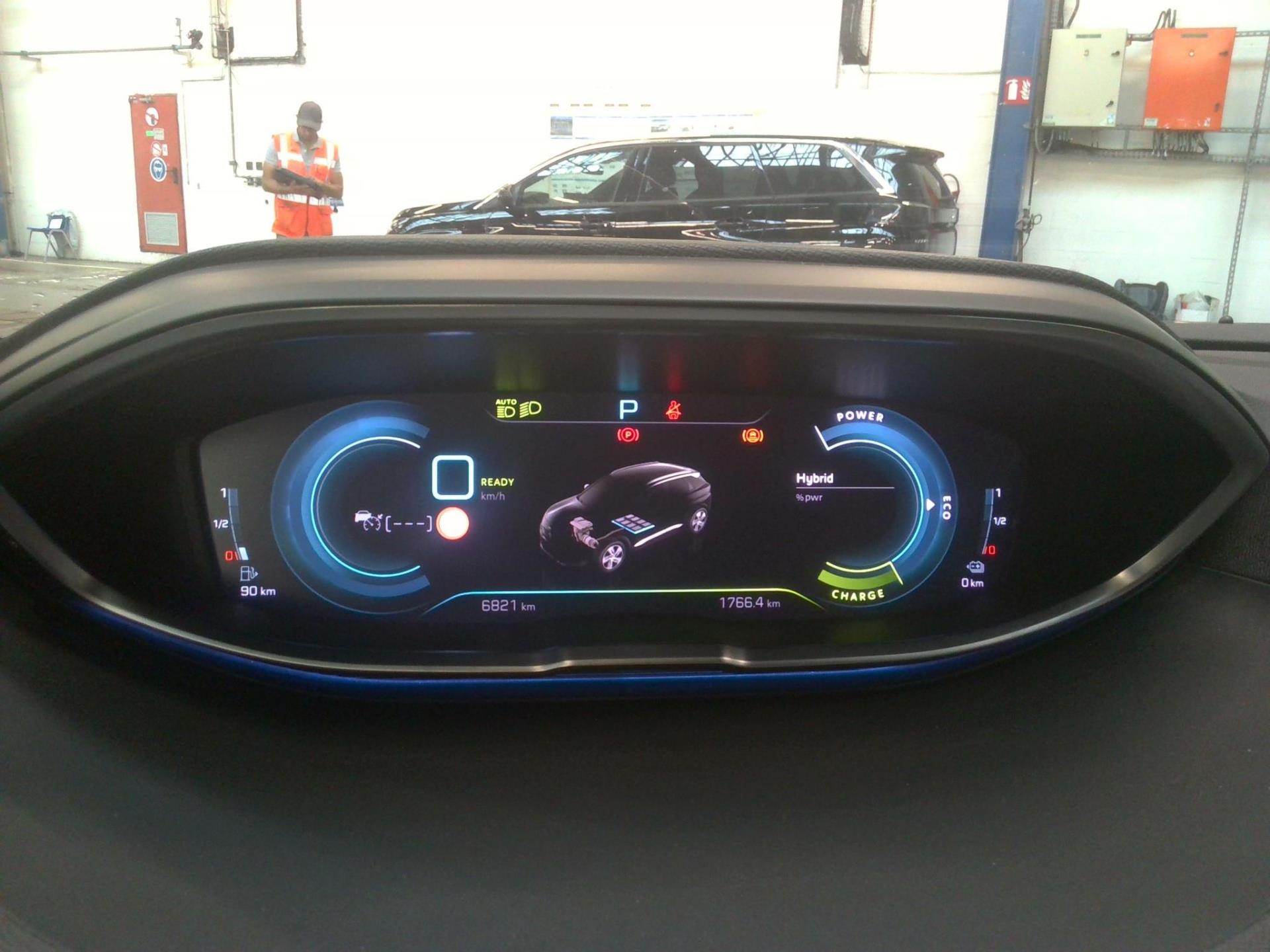 Peugeot 3008 Hybrid 180 e-EAT8 Allure Pack 2024