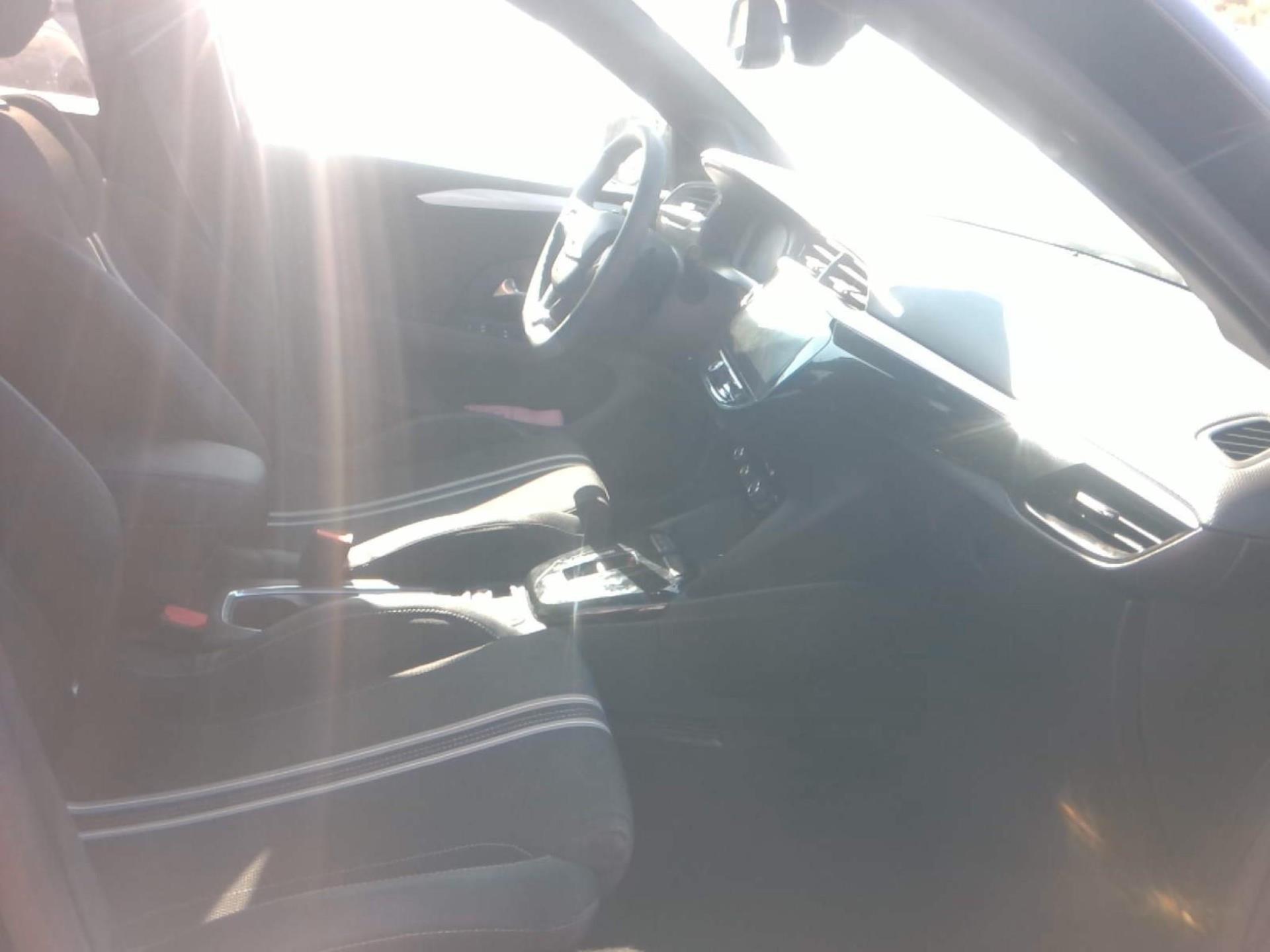 Opel Corsa 1.2 Turbo Hybrid 100 ch e-DCT6 GS 2024
