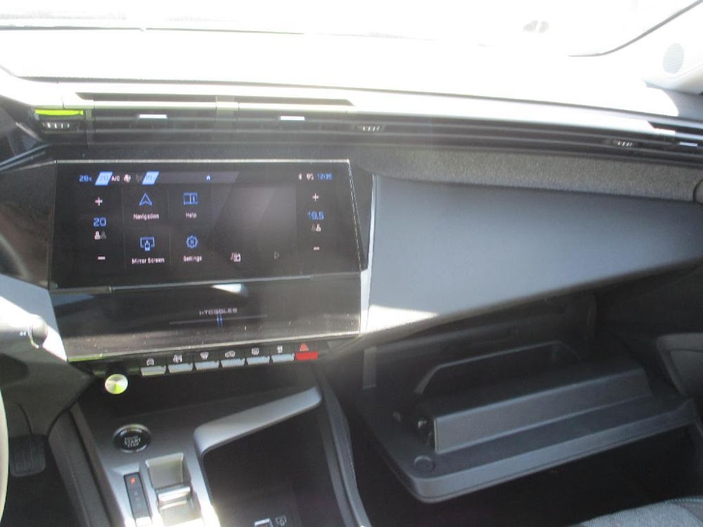 Foto Peugeot 408 11