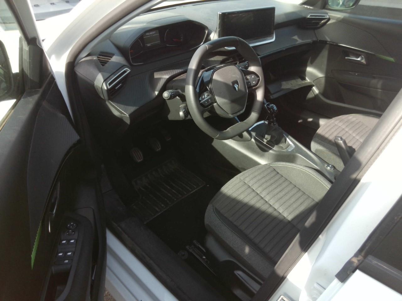 Foto Peugeot 208 6