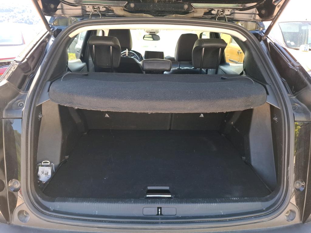 Peugeot 2008 BlueHDi 130 S&S EAT8 Allure 2021